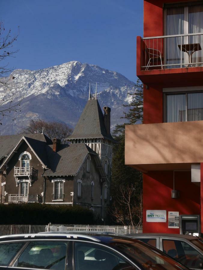Abbatiale Hotel Et Restaurant Grenoble Centre Exterior foto